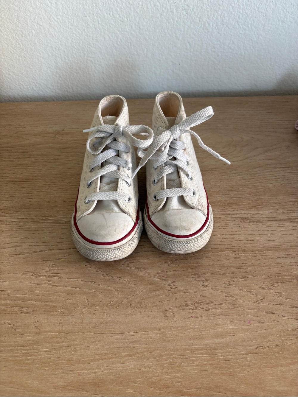 Converse Kids Cream High-Top Sneakers with Red Stripe